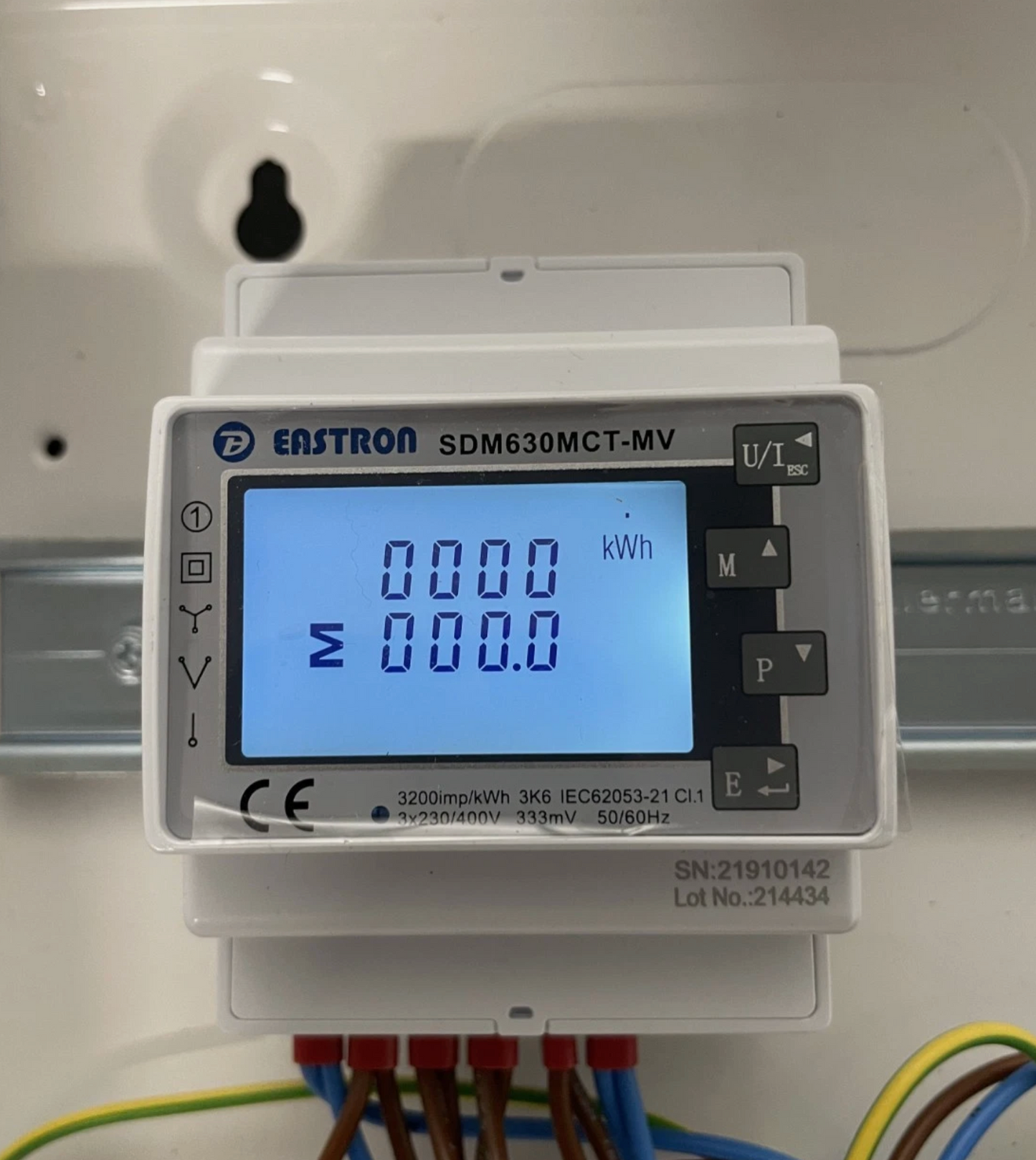 Eastron SMD630MCT-Mv meter live in the field din rail mounted